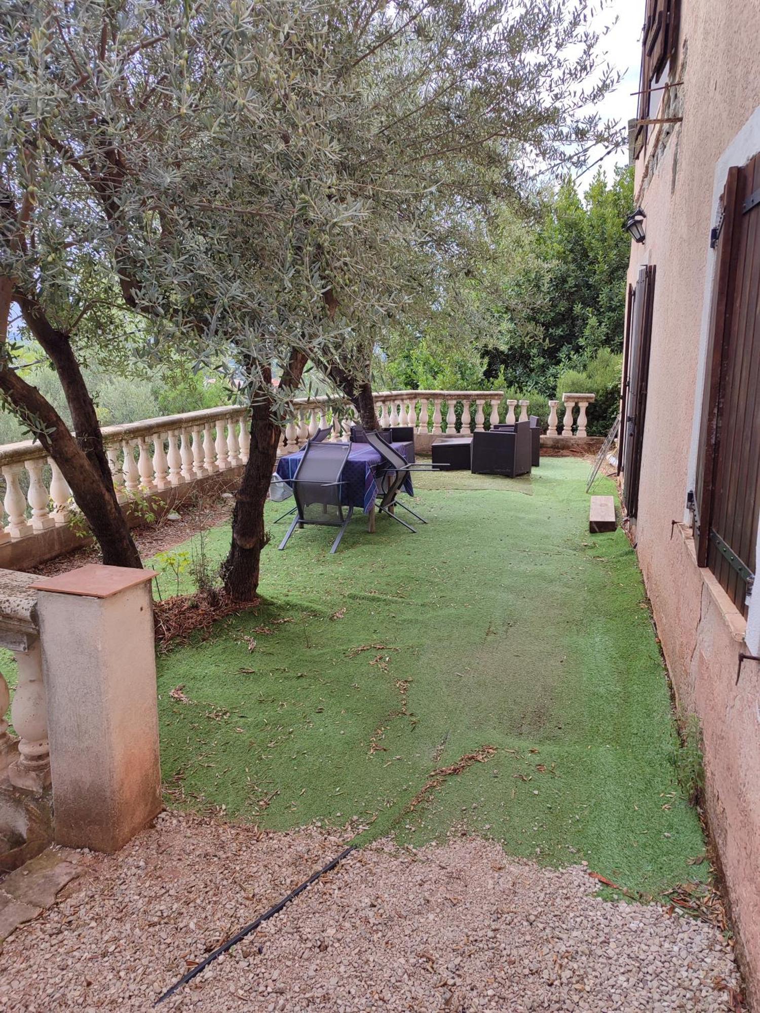 T2 En Rez De Chaussee De Villa A Cuers Exterior foto